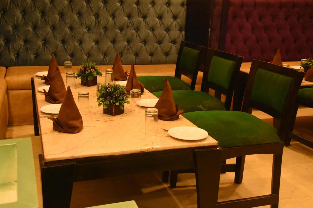 Clarks Inn Kaushambi Ghaziabad Dış mekan fotoğraf