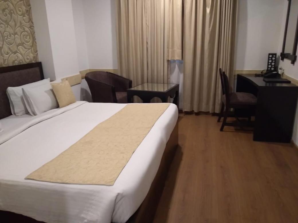 Clarks Inn Kaushambi Ghaziabad Dış mekan fotoğraf
